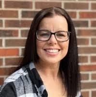 Stephanie Lingerfelt's Instagram, Twitter & Facebook