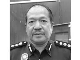 Thaiveegan menggantikan datuk wira chuah ghee lye yang bersara wajib selepas hampir setahun memegang jawatan berkenaan. Ketua Jpjkk Pulau Pinang Zundin Mahmood Meninggal