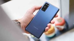 However, my parents soon upgraded to. Samsung S20 Fe Challenges Iphone 12 To Compare Good Points Pointing Out Differences What S Interesting