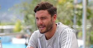 Was wir wissen:sie heißt annika, ist 24 jahre. Jonas Hector Saarland Freundin Gehalt