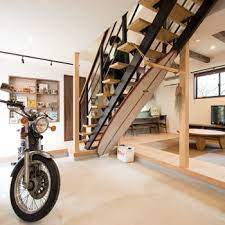 suumo 土間 車庫 リビング キッチン そのすべてが広い団欒空間 自慢のバイクが土間に映える家 安水建設 本社 モデルハウスの建築実例詳細 注文住宅 土間 玄関 バイク 住宅 玄関 バイク