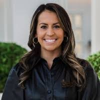 Allison Macey's Instagram, Twitter & Facebook