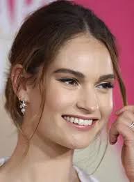 Lily James Carta Natal, Signo Zodiacal, Astrología y Horóscopo