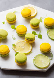 Macarons Au Limoncello Limonverde Recette En 2020 Recette Macaron Citron Recette Macaron Macaron Citron