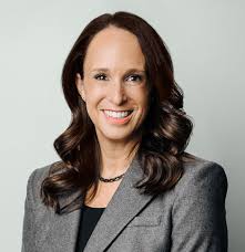 Elisabeth Bernard's Instagram, Twitter & Facebook