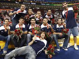 El gol del título lo hizo carlos tevez, quien fue la figura de esa competencia, en la que la selección argentina superó en los encuentros previos a italia (en semifinales), costa rica (en cuartos. Fue Un Viaje Fabuloso Dice Campeon Olimpico Manu Ginobili En Su Retiro Periodico Am