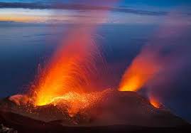 List of extinct volcanos facts for kids. Active Erupting Dormant And Extinct Volcanoes Volcanodiscovery