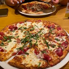 Black beans, sweet corn, jicama, fresh cilantro & basil, crispy corn tortilla strips, monterey jack and our housemade herb ranch. Gluten Free At California Pizza Kitchen 2021 Gluten Free Menu