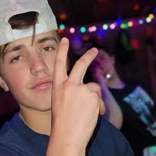 Stream Jackson Roth music