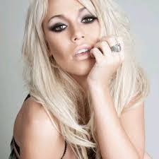 Deborah Amore's Instagram, Twitter & Facebook