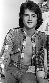 Les mckeown, former lead singer for the bay city rollers, the scottish group that became a global phenomenon in the 1970s, died april 20 at age 65. Pin By Andrea On 3 Leslie And His Famous Jeans Tartan Outfit Bay City Rollers Les Mckeown Bay City