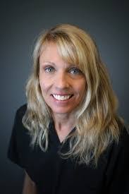 Danielle Arsenault's Instagram, Twitter & Facebook