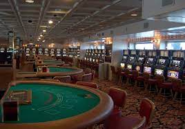 Squeezing In That October Getaway To The Myrtle Beach Area There S Always Something To Do And The Big M Ca Visit Myrtle Beach Fall Vacations Vacation Guide