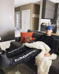 Not many people get this kind of access. Connor Mcdavid On Twitter Tiger That Was Awesome To Watch Some Sunday Football And Golf With A Little Recovery