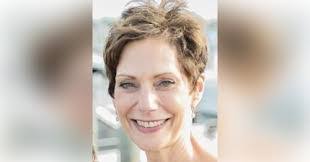 Joni Thomas's Instagram, Twitter & Facebook