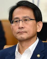 Lee Chang-jae (lawyer)
