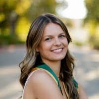 Amanda Donovan's Instagram, Twitter & Facebook