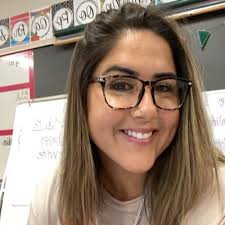 Elaina Kloecker (@ElainaKloecker)