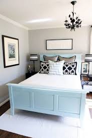 Foxy Bedroom Decorating Ideas For Small Rooms In Best 25 Decorating Small Bedrooms Ideas On Small Master Bedroom Guest Bedroom Design Small Apartment Bedrooms