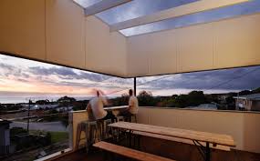Craftsmen style modern suburban house have seen a resurgence in popularity. Suburban Beach House What Happens When You Cross A Queenslander With A West Australian