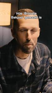 Het verhaal achter de track ‘Broodje Bakpao’.🥙 , Tag een mattie hier onder  die het best kan hakken!🕺🏼