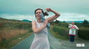 Síle ní bhraonain, irish television presenter, born connemara, 1983. Sile Ni Bhraonain K On Twitter Ta Se Seo Ar Fheabhas