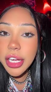 Understanding Stripper Etiquette in Nightclubs