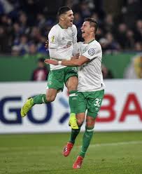 Han spiller hovedsageligt som angriber for werder bremen i bundesliga. Kosovo Forward Milot Rashica Blossoming At Werder Bremen Taiwan News 2019 04 04 16 51 39