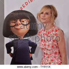 Holly hunter is the voice of elastigirl / helen parr in the incredibles. Cast Member Holly Hunter The Voice Of Helen Parr And Elastigirl In The Animated Motion Picture Sci Fi Comedy Incredibles 2 Attends The Premiere Of The Film In The Hollywood Section Of Los Angeles On June 5 2018 Storyline Bob Parr Mr Incredible Is Left To