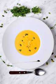 Soupe A La Courge Butternut Recette En 2020 Soupe A La Courge Butternut Soupe Courge Courge Butternut