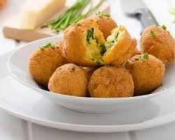 Recette De Croquettes De Pommes De Terre Au Fromage Sans Friteuse Recette Recette Pomme De Terre Au Fromage Croquette Pomme De Terre