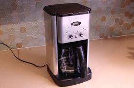 There's a keep warm plate, a timer mode which can be programmed with many single cup coffee makers, you also get the option to brew a larger pot of coffee if you prefer. 5 Best Single Cup Coffee Makers With Grinder Drinkjavazen