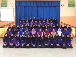 Kolej vokasional (kv) adalah sebuah sekolah harian yang mengutamakan latihan kemahiran selain daripada teori kepada para pelajar lepasan pt3. Guru Kaunseling Nurhaiza Che Mat Lawatan Penandaaras Prs Dari Kolej Vokasional Ert Setapak