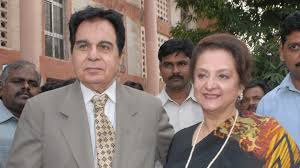 Dilip kumar and saira banu celebrated their 51st wedding anniversary on wednesday. 8youg Kn4ejvdm