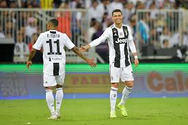 Pemain asal brasil tampil dalam 19 laga di semua tidak dapat kontrak permanen, ac milan tertarik boyong douglas costa. Juventus Players Douglas Costa And Cristiano Ronaldo During The Juventus Players Cristiano Ronaldo Ronaldo