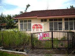 Kamu yang memiliki rumah di daerah kota pun dapat memanfaatkan pekarangan rumah, lho! Taman Sri Gedong Sungai Petani 1 Sty Terrace Link House 3 Bedrooms For Sale Iproperty Com My