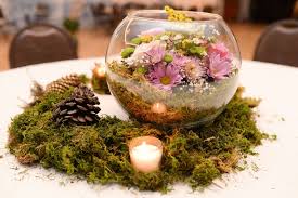 If you want to go all out, you can supply fairy tutus, flower headbands, and elf hats and shoes for the kids to dress up in. An Enchanted Forest 1st Birthday Dreamery Events