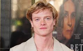 Tales of the Walking Dead: Terry Crews, Parker Posey Join Spinoff Series