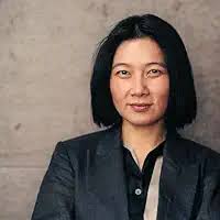 Trapeze Summer Rolls The epic, heartwarming, page-turning debut novel.: Tuyen  Do: 9781398704596: Amazon.com: Books