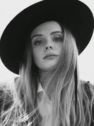 Amanda Downie (amandaldownie)