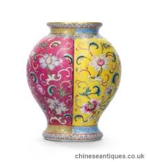 Glass chinese vase with enamel handpainted floral pattern. How To Tell If A Chinese Vase Is Valuable Antiques Baijiu