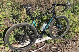 Clemens Hat Das Neue Specialized Diverge Expert X1 Fur 2019 Getestet Mehr Zu Diesem Carbon Flitzer Gibts Auf Berghuhn De Gravelbike R Rahmentasche Neue Wege
