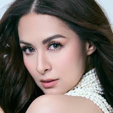 Amina Rivera's Instagram, Twitter & Facebook