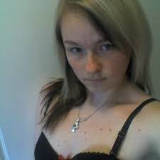 Sandra Ellinger's Instagram, Twitter & Facebook