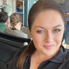 Casey Beckley's Instagram, Twitter & Facebook