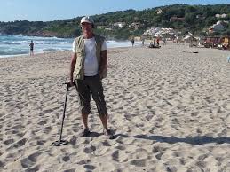 Il découvre plusieurs bagues d'une valeur de 10.000 $ sur une plage avec un détecteur de métaux. Video Detecteur Net Detecteur De Metaux Et Detection En Videos Publications Facebook