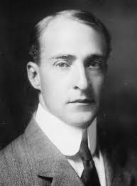 Robert Farrand's Instagram, Twitter & Facebook