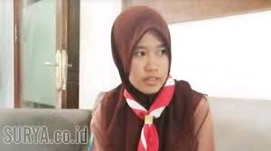 Bagi orangtua dan siswa yang akan memilih sma di kota surabaya, ada sejumlah sma dan smk terbaik berdasarkan rerata nilai utbk 2020. Anak Penjaga Wc Umum Di Jombang Raih Nilai Unbk Smk Terbaik Se Jawa Timur Surya