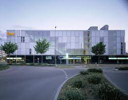 nissen wentzlaff architekten basel housing hotel coop center muttenz architekt architektur bau