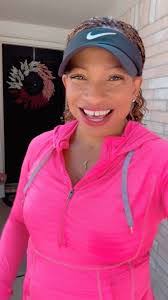 Sonja Bowman's Instagram, Twitter & Facebook